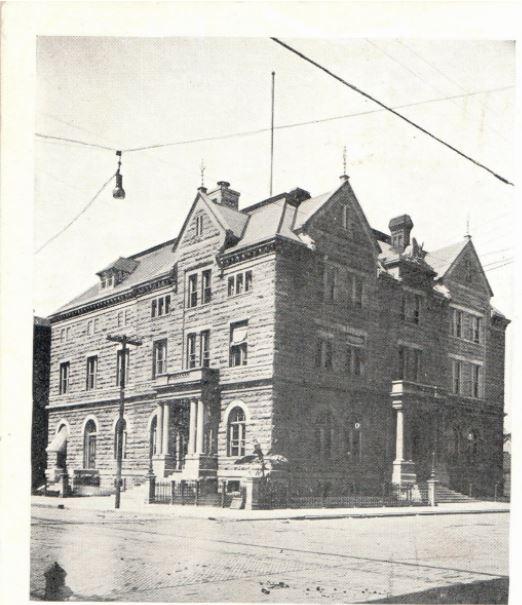 The old post office. Eagle sits near the roof on the 5th Street side.